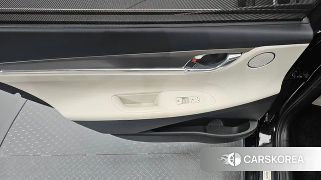 Hyundai The New Grandeur IG Hybrid id 4929396 из Кореи 17