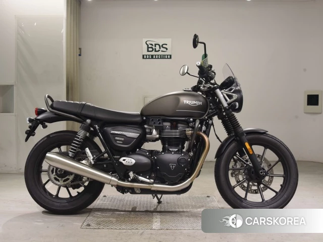 Проданный Triumph STREET TWIN 2022 из Японии