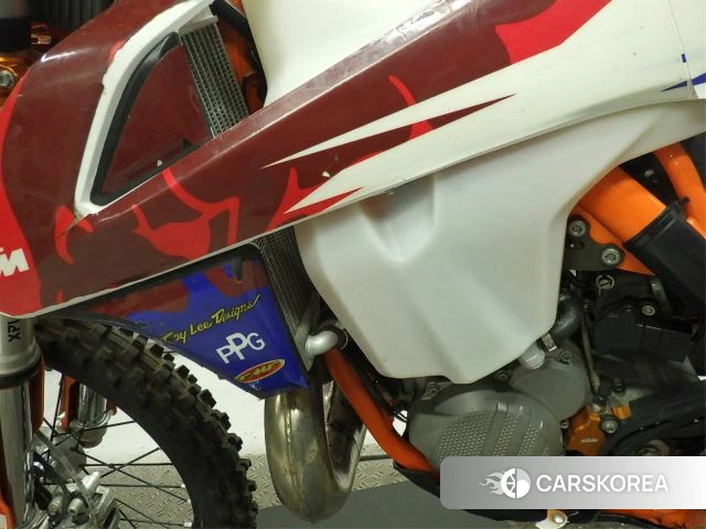 KTM 250EXC SIXDAYS TPI id 3939677 из Японии 17
