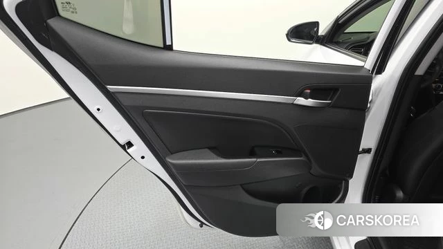 Hyundai The New Avante AD id 4557651 из Кореи 17