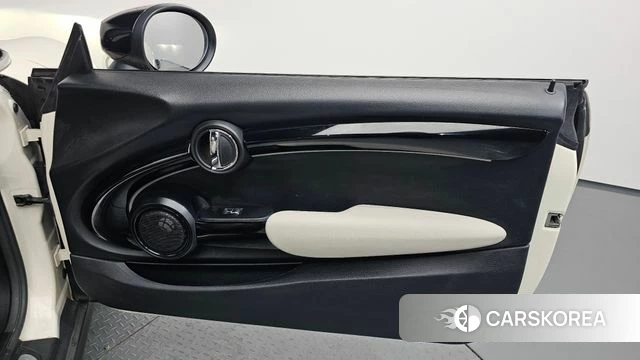 Mini Cooper S Convertible id 4457343 из Кореи 17