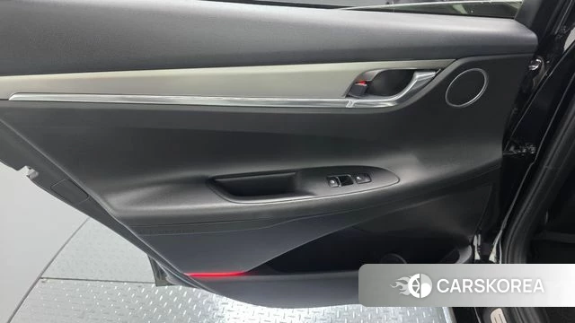 Hyundai The New Grandeur IG Hybrid id 4613812 из Кореи 17