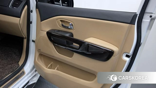 Kia The New Carnival id 4344992 из Кореи 17