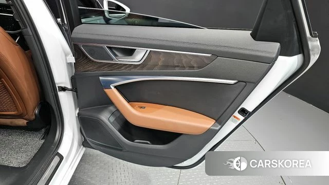 Audi A6 (C8) id 4350755 из Кореи 17