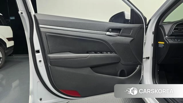 Hyundai The New Avante AD id 4587097 из Кореи 17