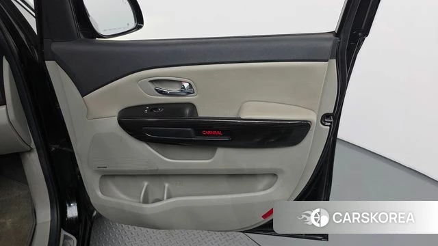 Kia The New Carnival id 4943902 из Кореи 17