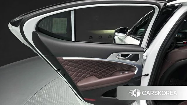 Genesis The New G70 id 4591446 из Кореи 17
