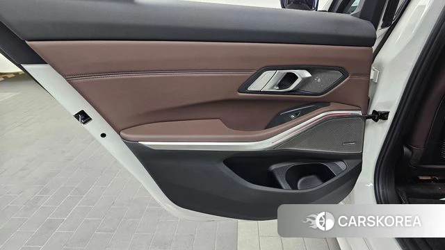 BMW 3 Series (G20) id 4918108 из Кореи 17