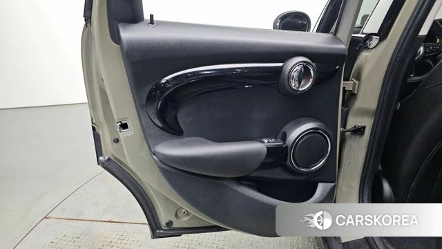 Mini Cooper id 4746352 из Кореи 17