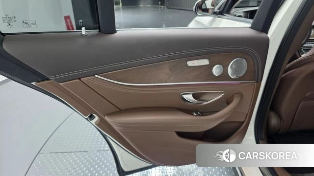 Mercedes-Benz E-Class W213 id 4465650 из Кореи 17