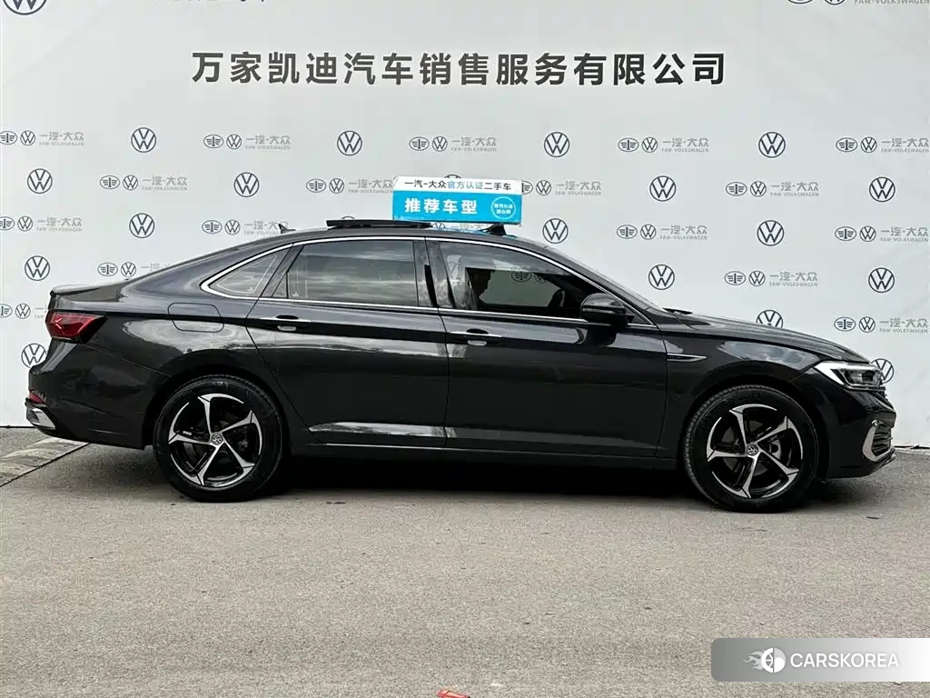 Volkswagen Sagitar id 4576320 из Китая 17