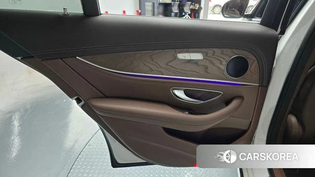 Mercedes-Benz E-Class W213 id 4568359 из Кореи 17