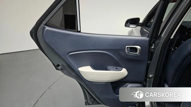 Hyundai Venue id 4302004 из Кореи 17
