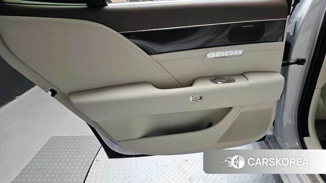 Genesis G90 (RS4) id 4468292 из Кореи 17