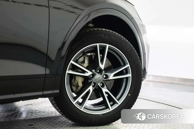 Audi Q5L id 4291064 из Китая 17