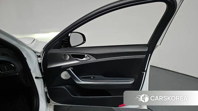 Kia Stinger id 4732288 из Кореи 17