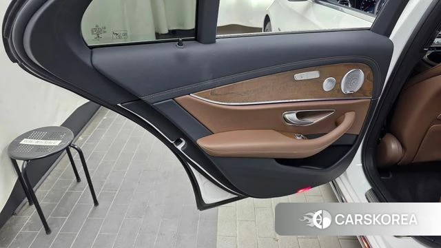 Mercedes-Benz E-Class W213 id 4470567 из Кореи 17
