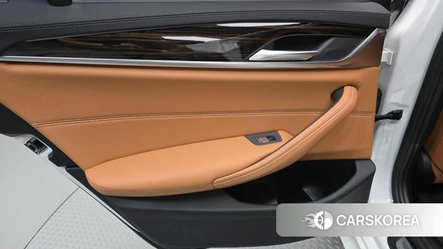 BMW 5 Series (G30) id 4936227 из Кореи 17