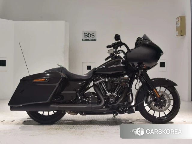 Проданный Harley-Davidson Road Glide FLTRXS1870 2019 из Японии