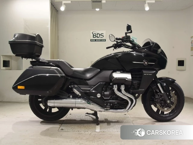 Проданный Honda CTX1300 2015 из Японии