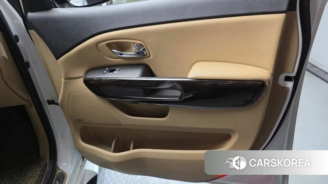 Kia The New Carnival id 4424424 из Кореи 17
