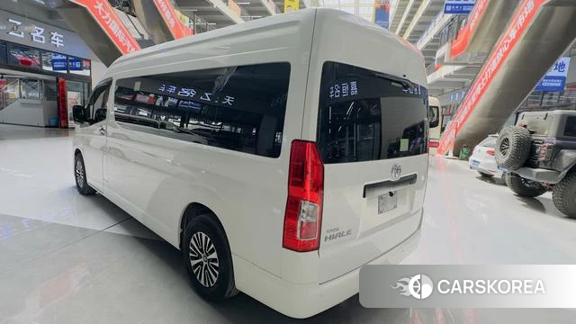 Toyota Hiace id 4261861 из Китая 17