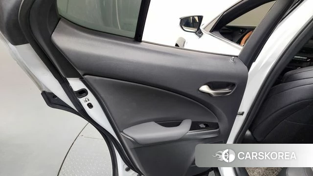 Lexus UX250h id 4331100 из Кореи 17