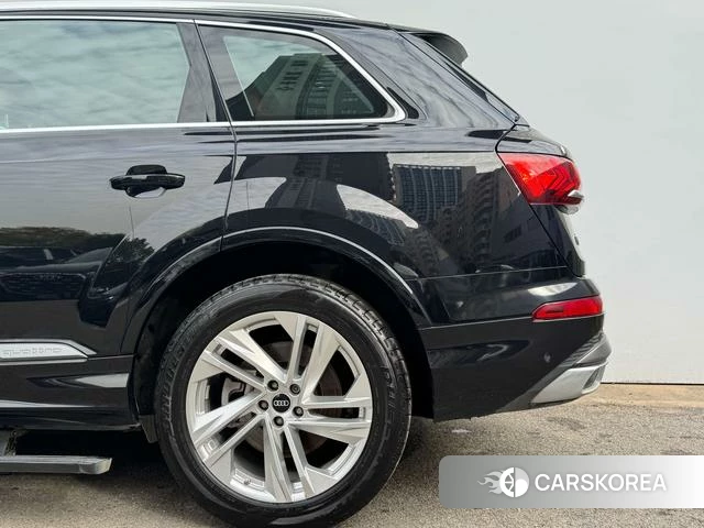 Audi Q7 id 4263715 из Китая 17