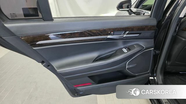 Genesis G90 id 4900596 из Кореи 17