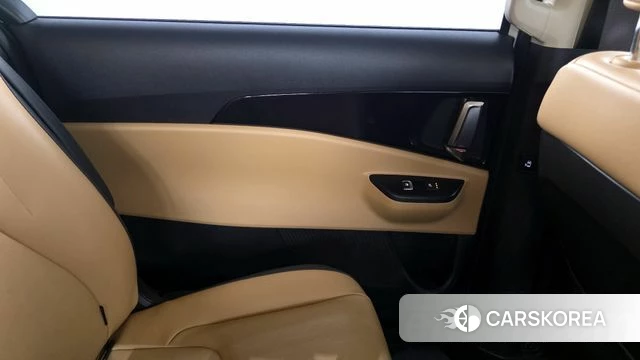Kia Carnival 4th generation id 4322765 из Кореи 17