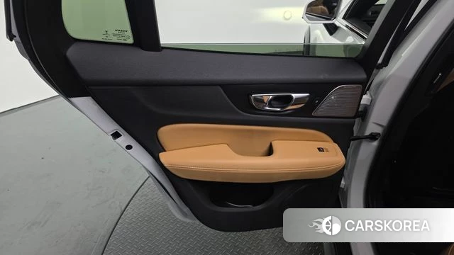 Volvo V60 Cross-Country 2nd Generation id 4324701 из Кореи 17