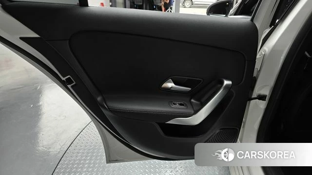 Mercedes-Benz A-Class W177 id 4562077 из Кореи 17
