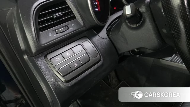 Ssangyong Tivoli Air id 4693916 из Кореи 17