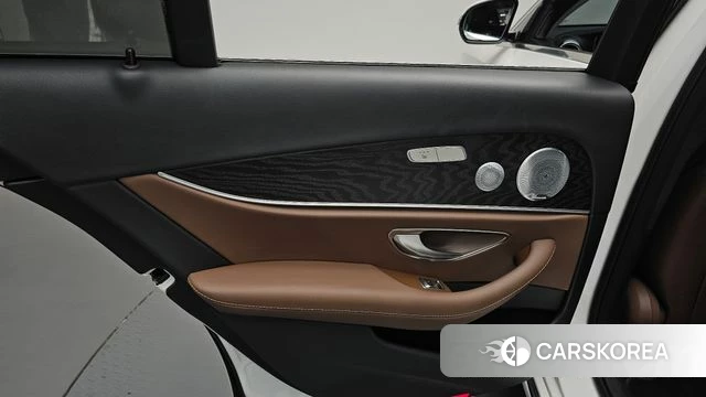 Mercedes-Benz E-Class W213 id 4882341 из Кореи 17