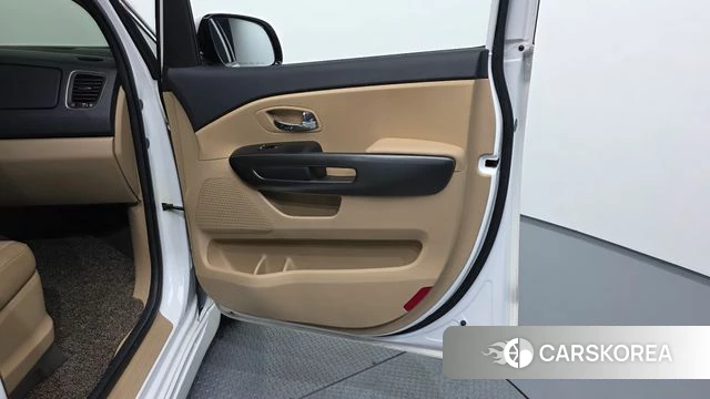 Kia The New Carnival id 4403179 из Кореи 17