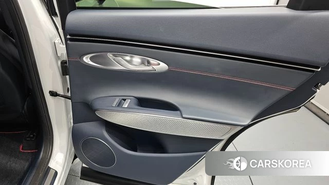 Genesis GV70 id 4489678 из Кореи 17