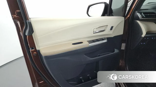 Toyota Sienna 4th Generation id 4534485 из Кореи 17