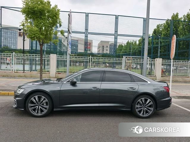 Audi A6L id 4353105 из Китая 17