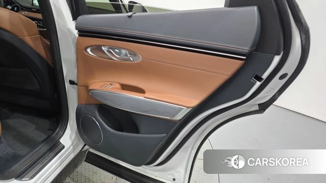 Genesis GV70 id 4618753 из Кореи 17