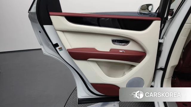 Bentley Bentayga id 4487977 из Кореи 17