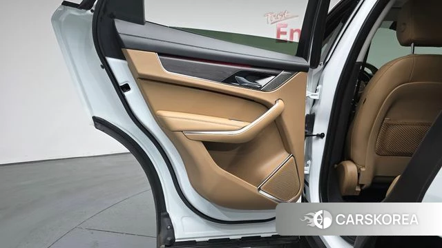 Jaguar F-PACE id 4186627 из Кореи 17