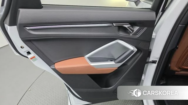 Audi Q3 (F3) id 4687340 из Кореи 17