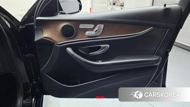 Mercedes-Benz E-Class W213 id 4383584 из Кореи 17