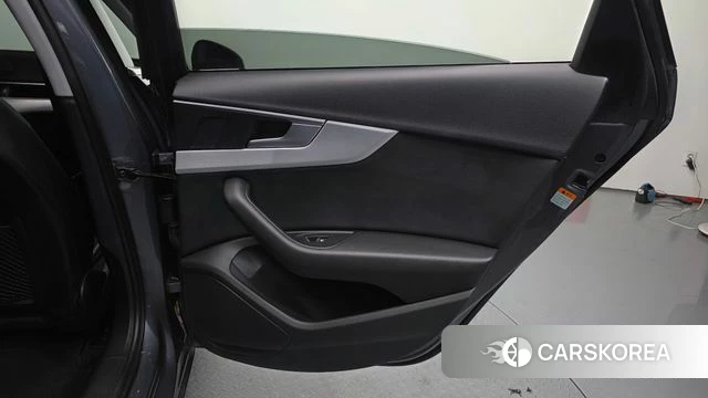 Audi A4 (B9) id 4305014 из Кореи 17
