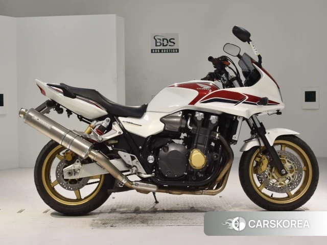 Проданный Honda CB1300SF BOLDOR 2012 из Японии, фото 2