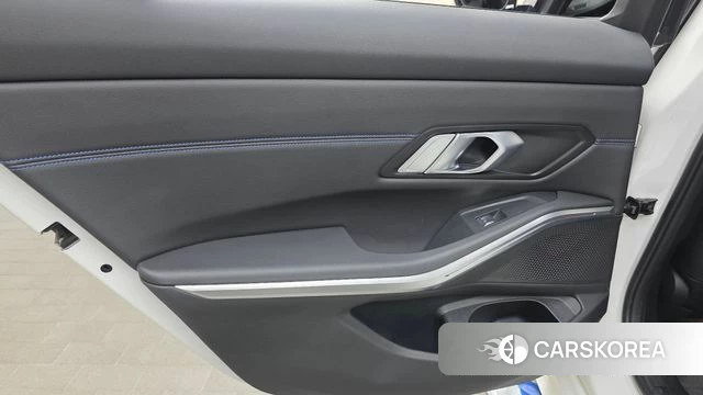BMW 3 Series (G20) id 4303442 из Кореи 17