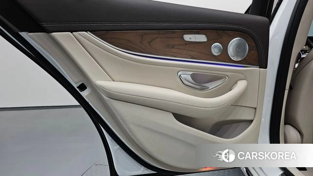 Mercedes-Benz E-Class W213 id 4764915 из Кореи 17