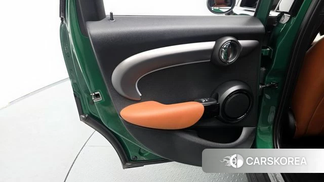Mini Cooper id 4389328 из Кореи 17