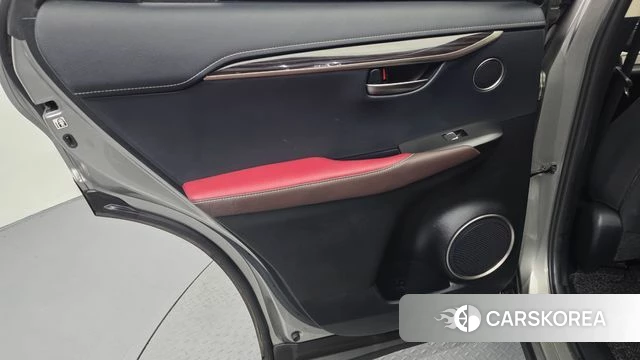 Lexus NX300h id 4703403 из Кореи 17