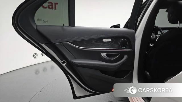 Mercedes-Benz E-Class W213 id 4768275 из Кореи 17